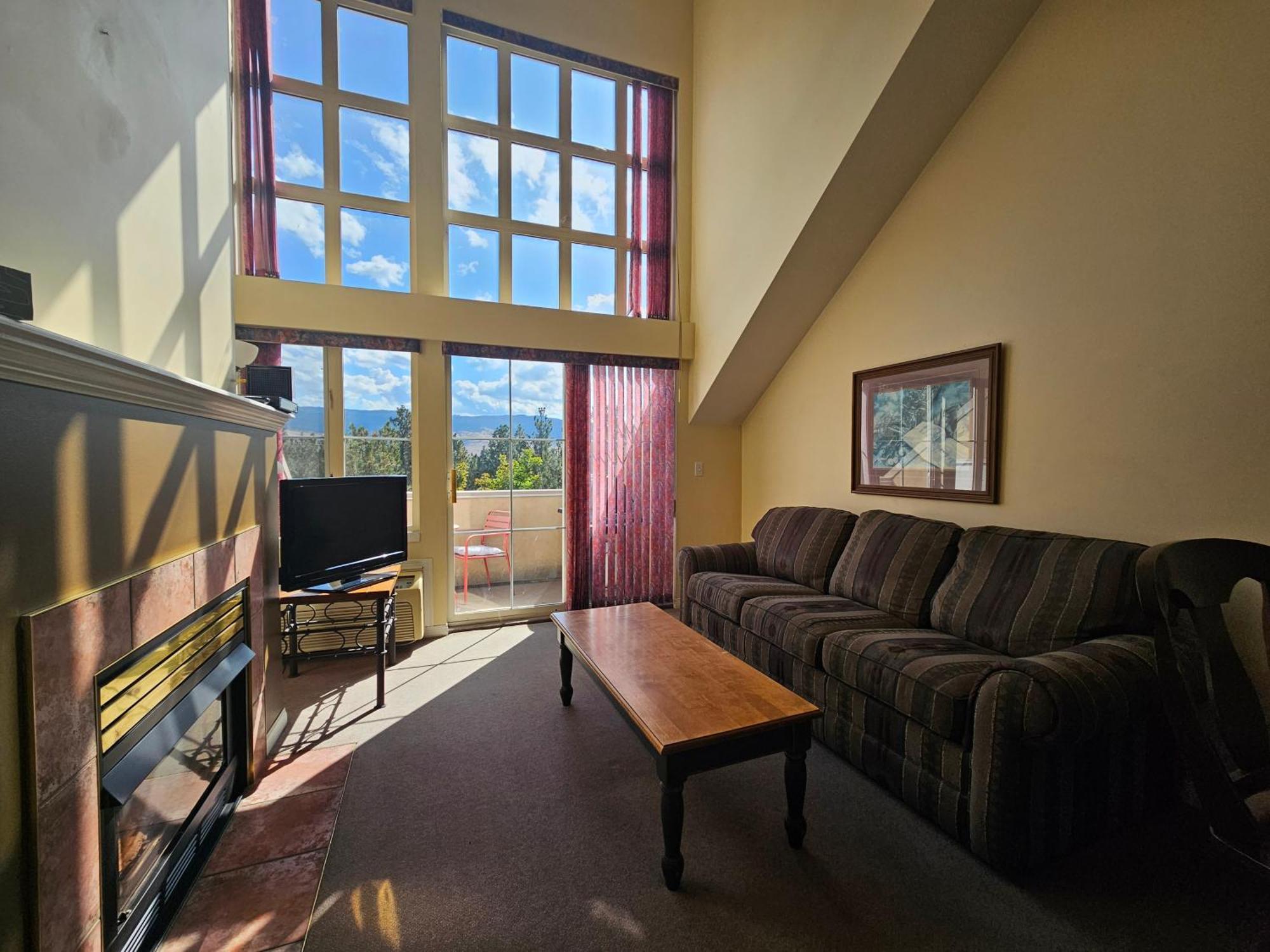 Borgata Lodge Resort Kelowna Kültér fotó