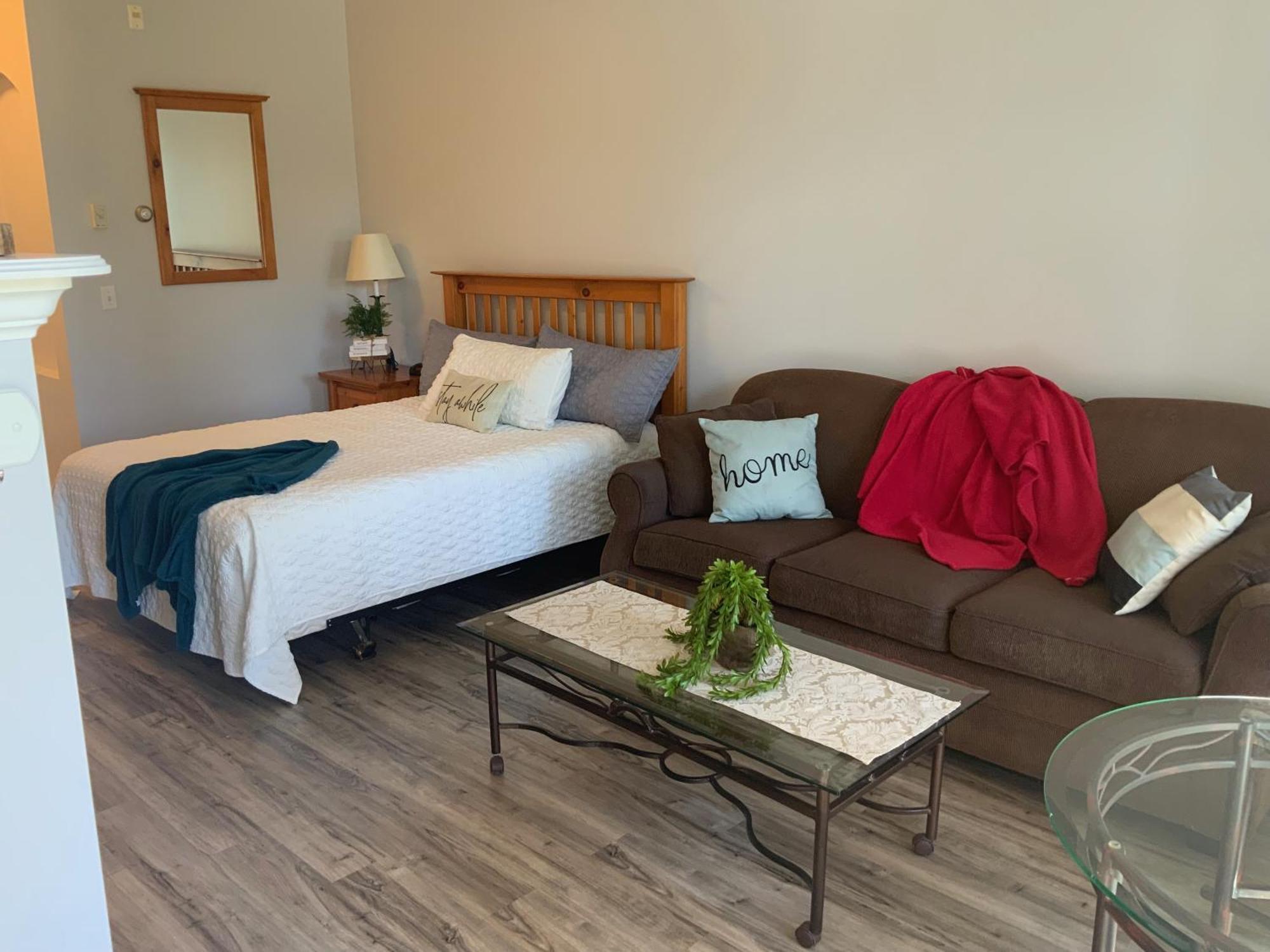 Borgata Lodge Resort Kelowna Kültér fotó