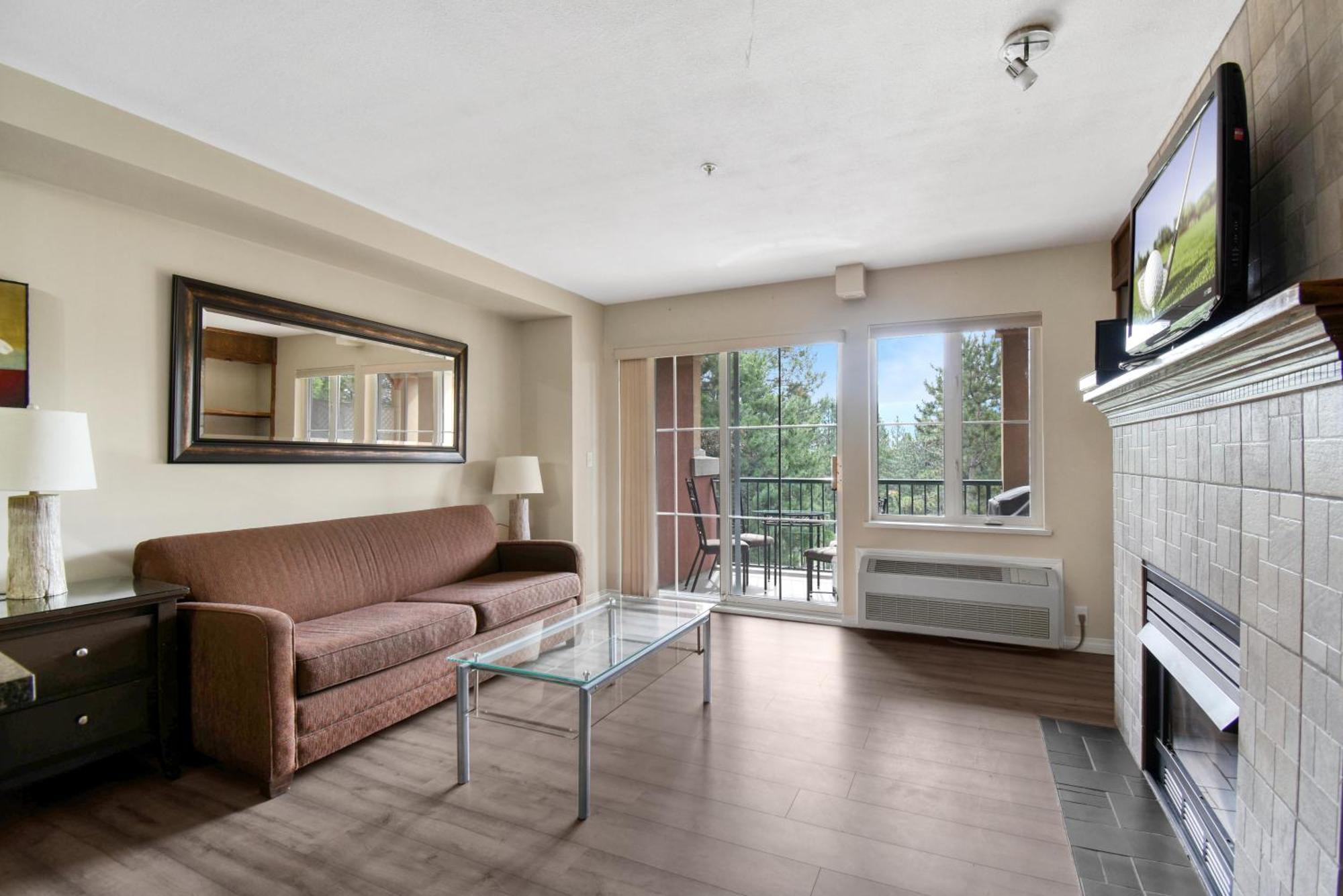 Borgata Lodge Resort Kelowna Kültér fotó
